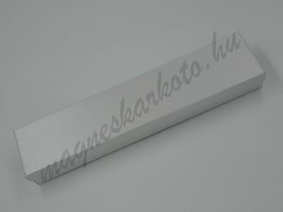 Karláncdoboz - selyemfényű, ezüst