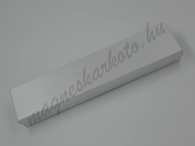 Karláncdoboz - selyemfényű, ezüst