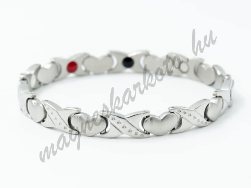 Elegáns mágneses karkötő nőknek titániumból - Camille en Titane