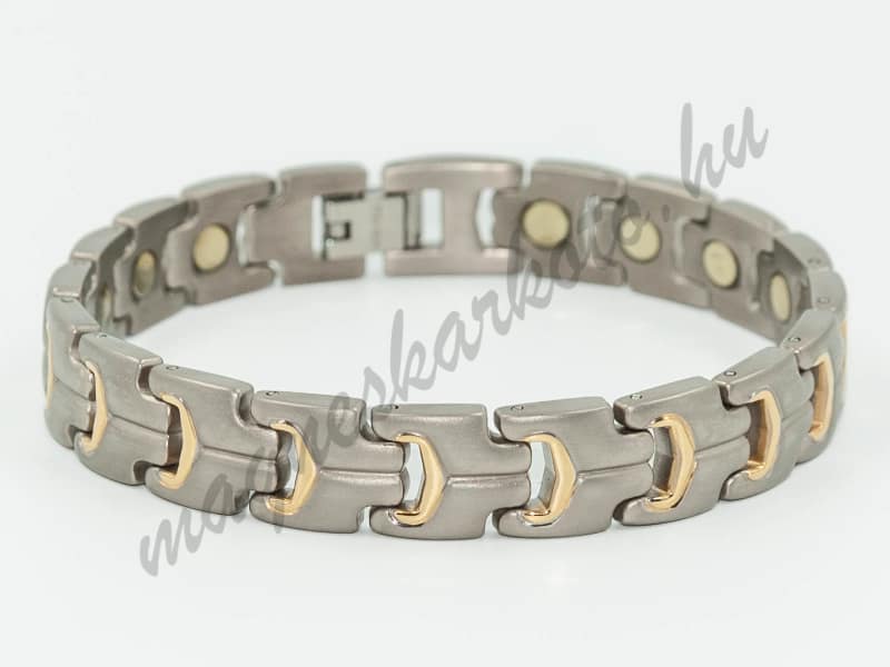 Enzo á l'Or en Titane